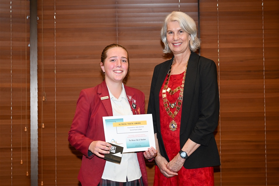 Altrusa Award