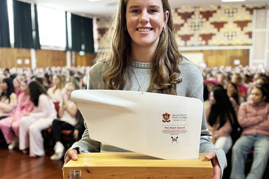 Eva McGivern - Received the Heart Award for Rowing