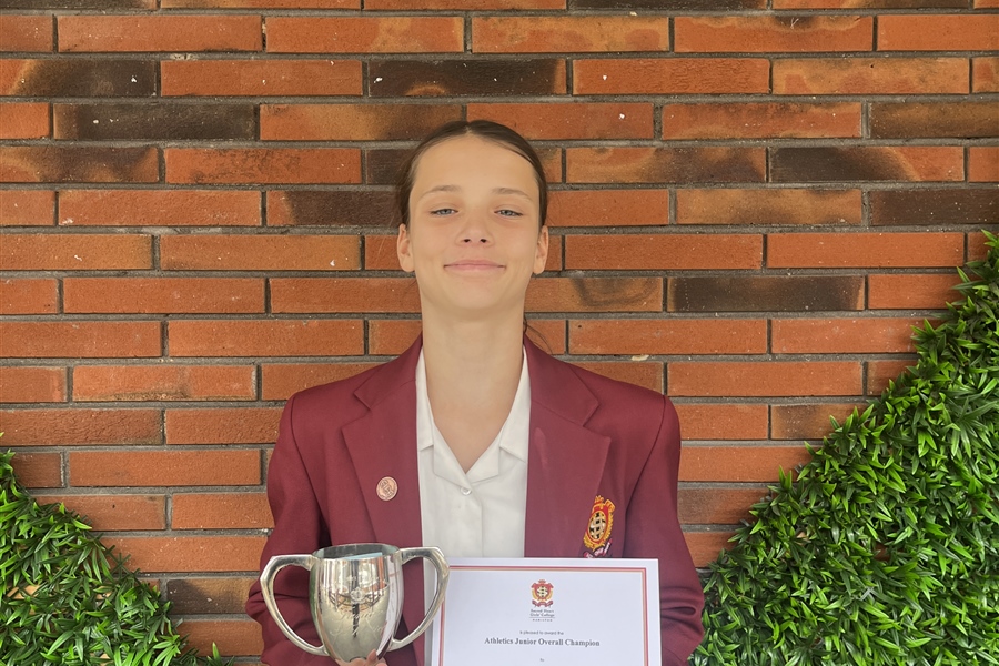 Athletics - Junior School Champion
Jasmine Shawyer