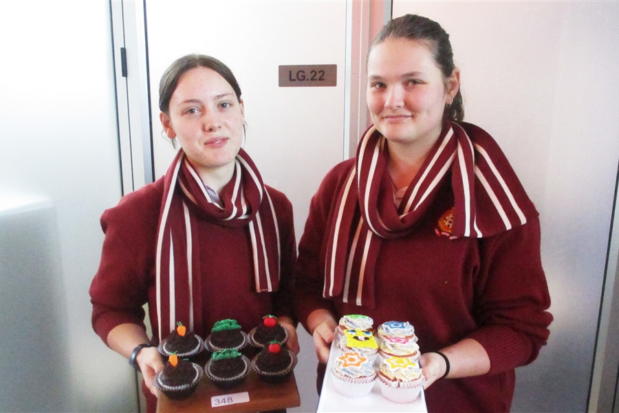 Cupcake Mania at the Culinary Fare